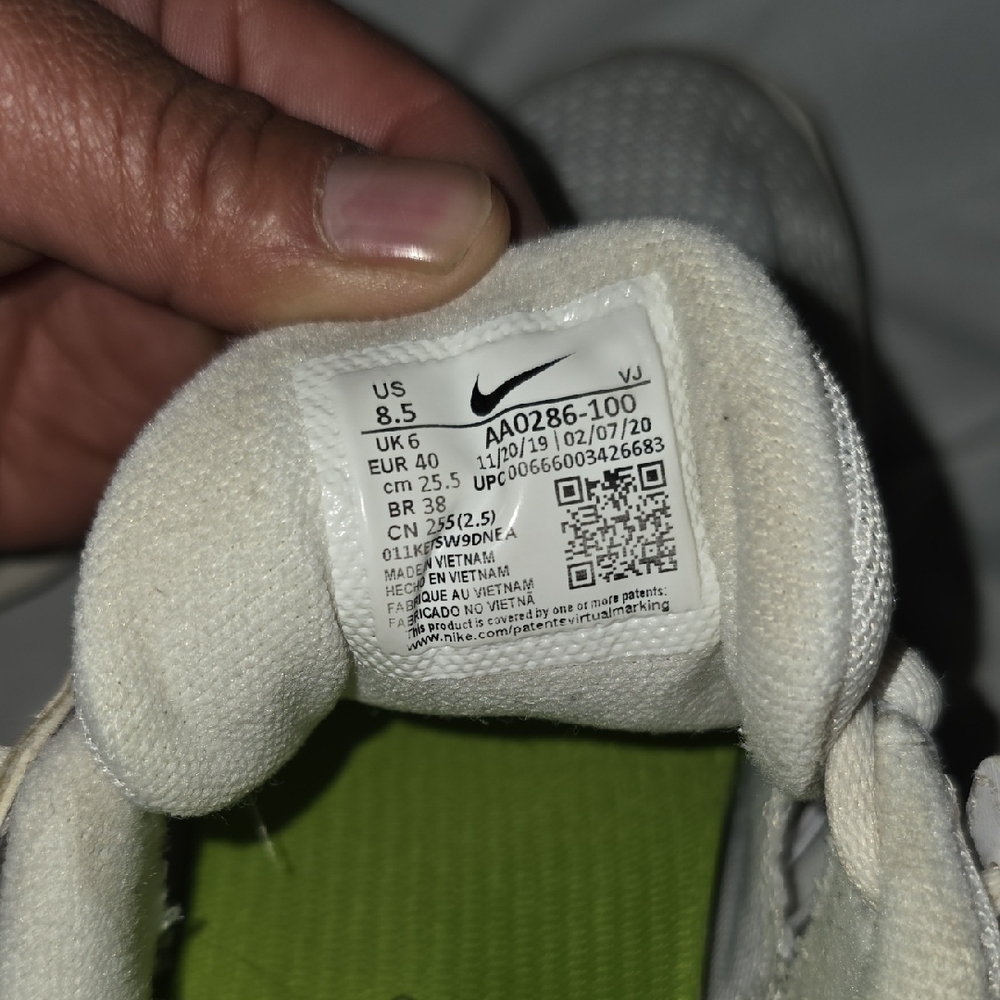 Nike Cream Athletic Sneakers - Picture 6 of 6